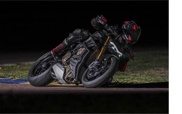 2023 Ducati Streetfighter V4 Lineup First Look [12 Fast Facts]