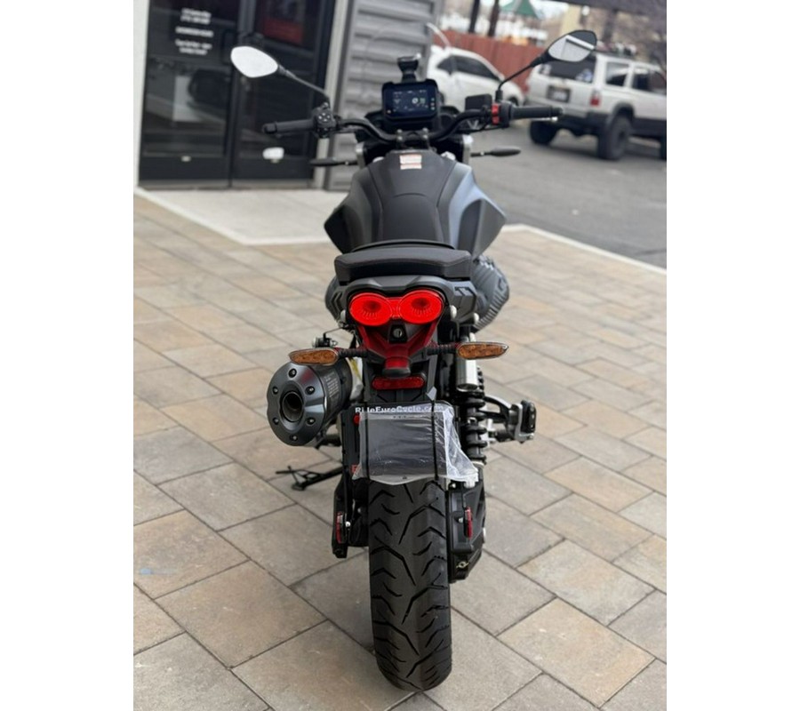 2025 Moto Guzzi V85 Strada