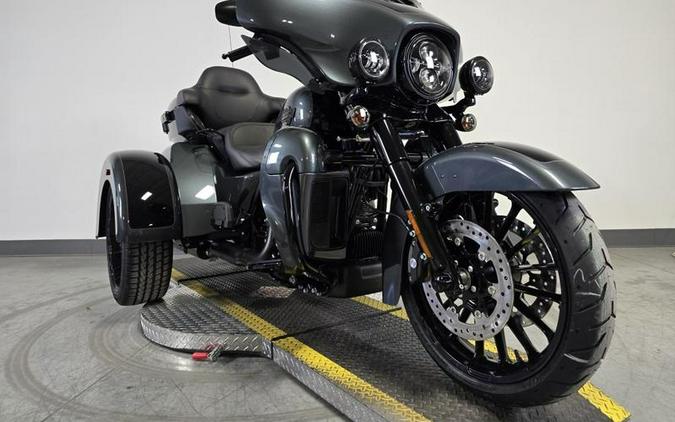 2025 Harley-Davidson® FLHTCUTG - Tri Glide® Ultra