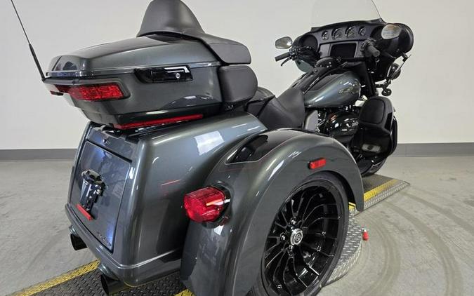 2025 Harley-Davidson® FLHTCUTG - Tri Glide® Ultra