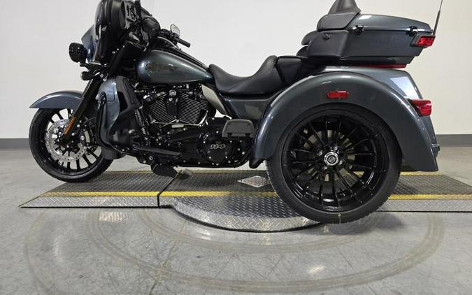 2025 Harley-Davidson® FLHTCUTG - Tri Glide® Ultra