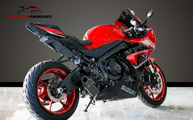 2025 Suzuki GSX-R1000AM5