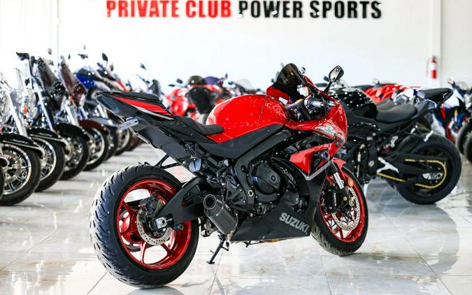 2025 Suzuki GSX-R1000AM5