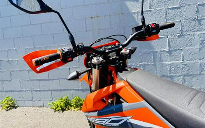 2021 KTM 690 Enduro R