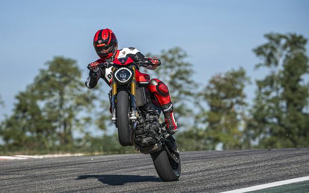 2025 Ducati Monster SP