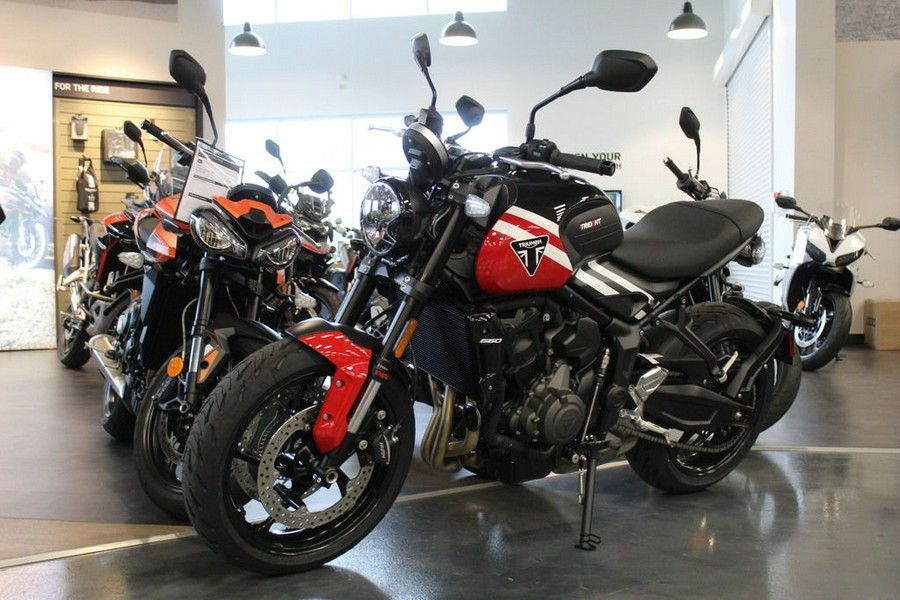 2025 Triumph Trident 660