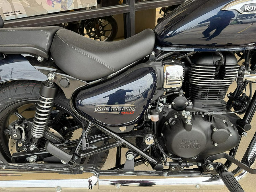 2024 Royal Enfield Meteor 350 Stellar Blue