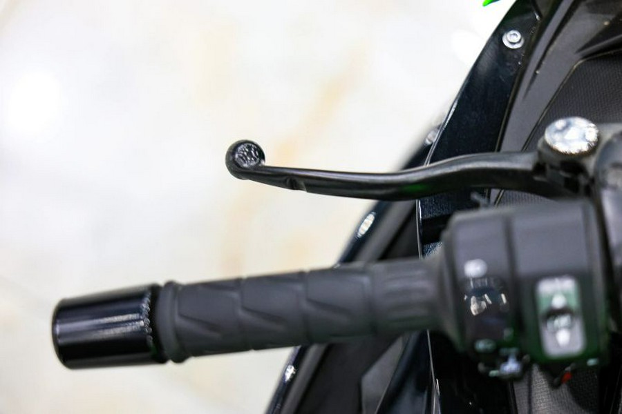 2024 Kawasaki ZX400SRFNL Ninja ZX-4RR KRT (ABS)
