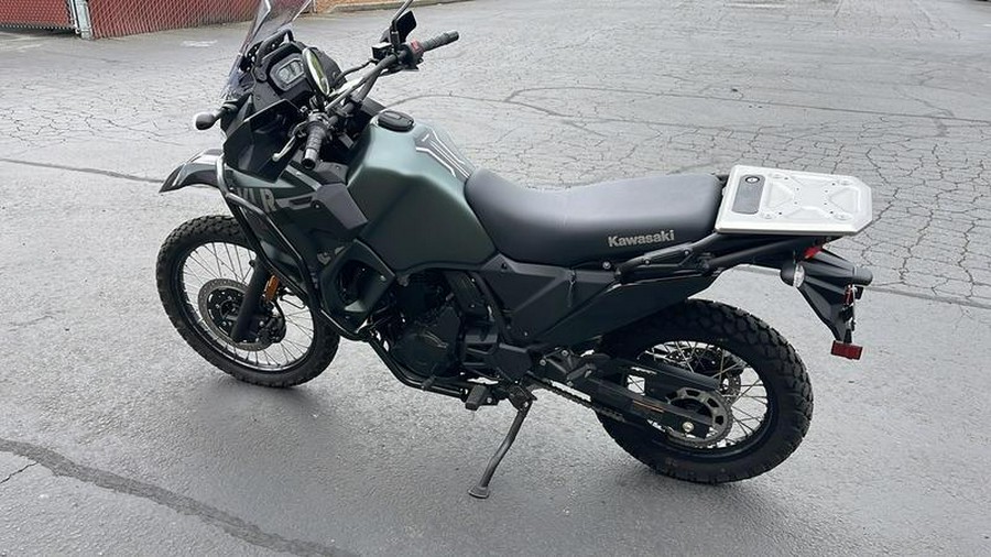 2025 Kawasaki KLR®650 Metallic Matte Old School Green