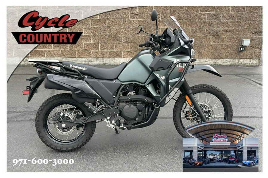 2025 Kawasaki KLR®650 Metallic Matte Old School Green