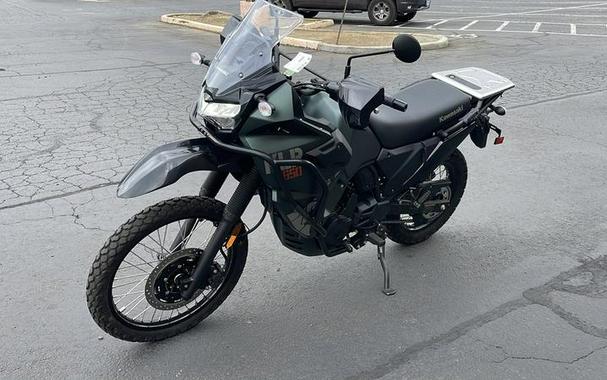2025 Kawasaki KLR®650 Metallic Matte Old School Green