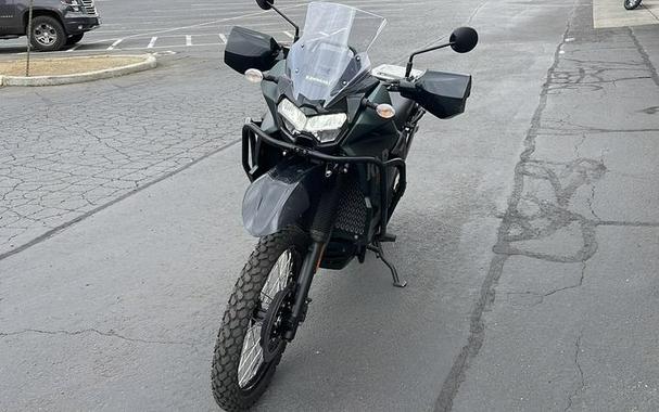 2025 Kawasaki KLR®650 Metallic Matte Old School Green