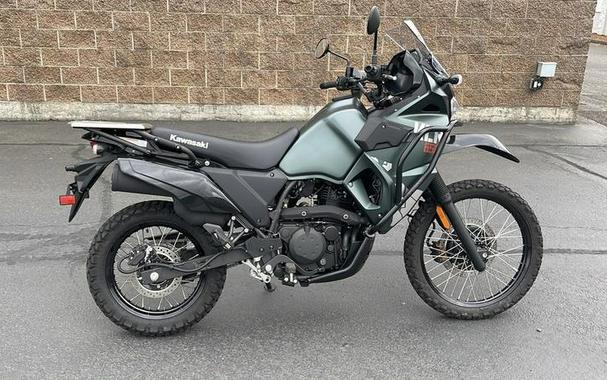 2025 Kawasaki KLR®650 Metallic Matte Old School Green