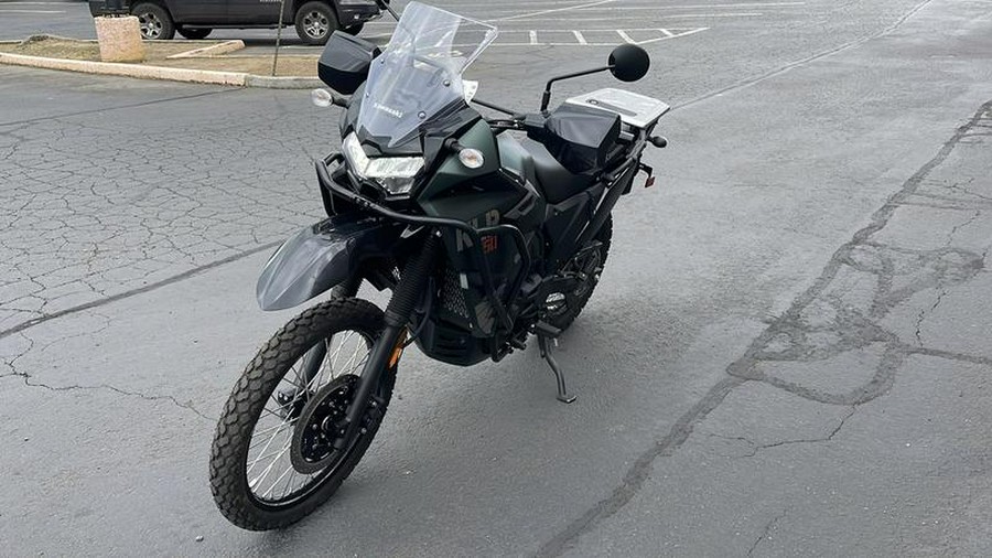 2025 Kawasaki KLR®650 Metallic Matte Old School Green