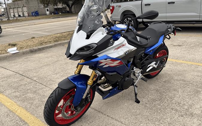 2026 BMW F 900 XR