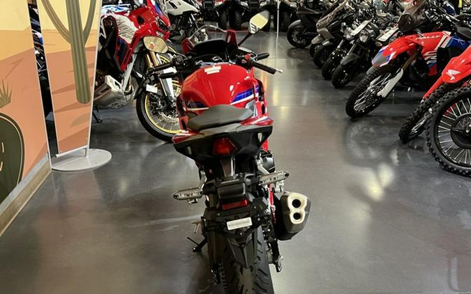 2026 Honda CBR500R