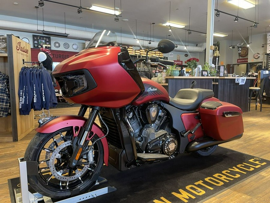 2024 Indian Motorcycle® Challenger® Dark Horse® w/PowerBand Audio Pkg Sunset Red Smoke