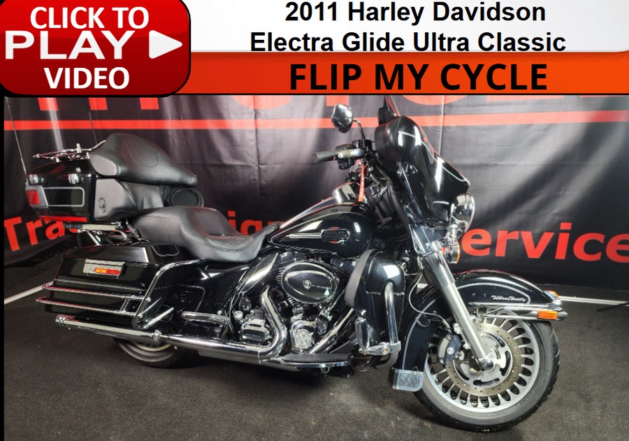 2011 Harley-Davidson® FLHTCU