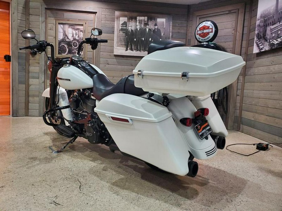 2019 Harley-Davidson® FLHRXS - Road King® Special