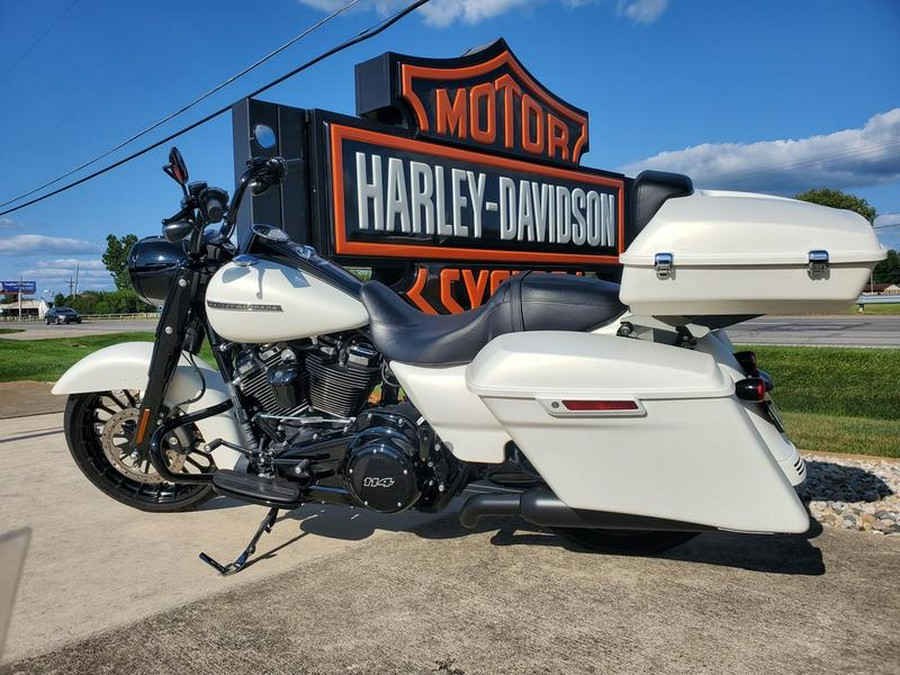 2019 Harley-Davidson® FLHRXS - Road King® Special