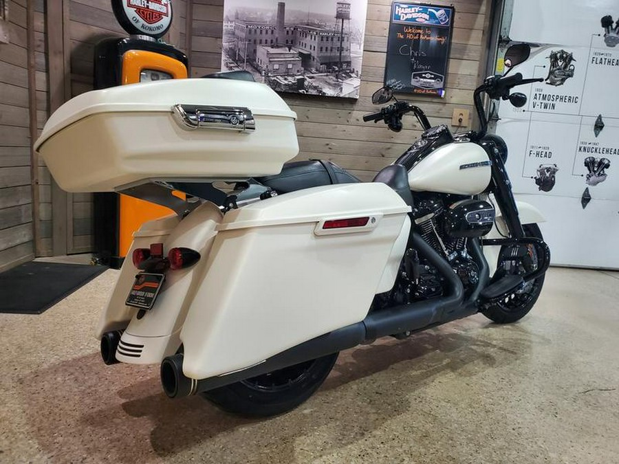 2019 Harley-Davidson® FLHRXS - Road King® Special