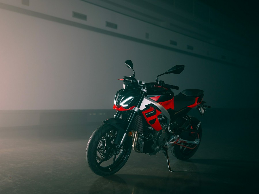 2026 Aprilia Tuono 457