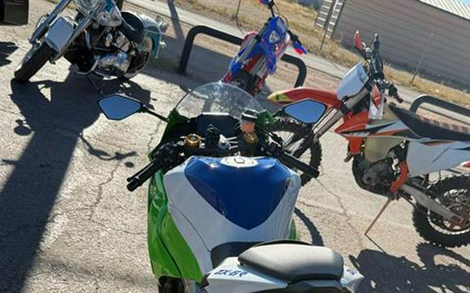 2024 Kawasaki Ninja ZX-6R ABS KRT Edition