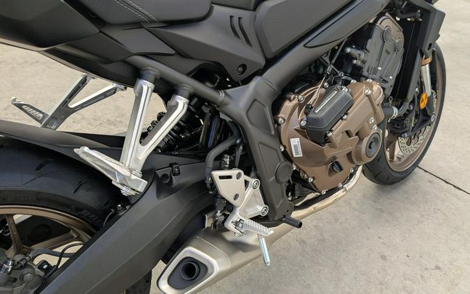 2026 Honda CB650R E-Clutch