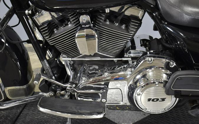 2013 Harley-Davidson Road King FLHR