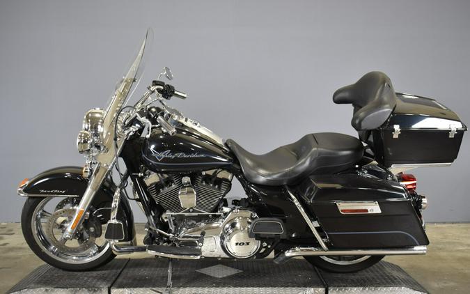 2013 Harley-Davidson Road King FLHR