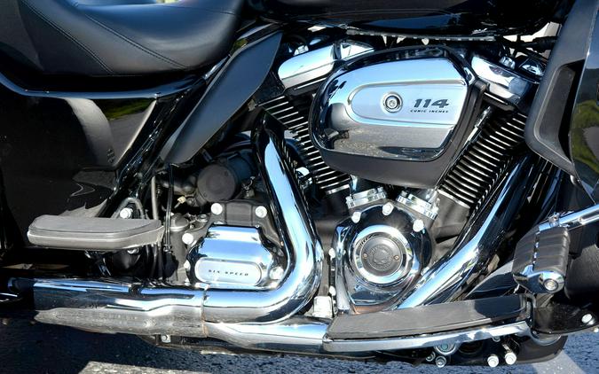 2019 Harley-Davidson® Tri Glide® Ultra Vivid Black