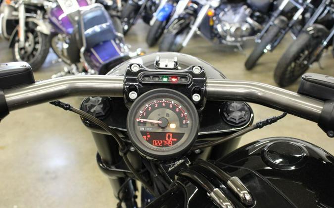 2016 Harley-Davidson® FXSE - CVO™ Pro Street Breakout®