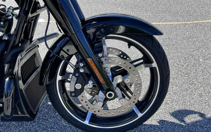 2025 Harley-Davidson® FLTRX - Road Glide®