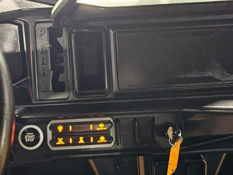 2026 Can-Am Defender MAX XT HD11