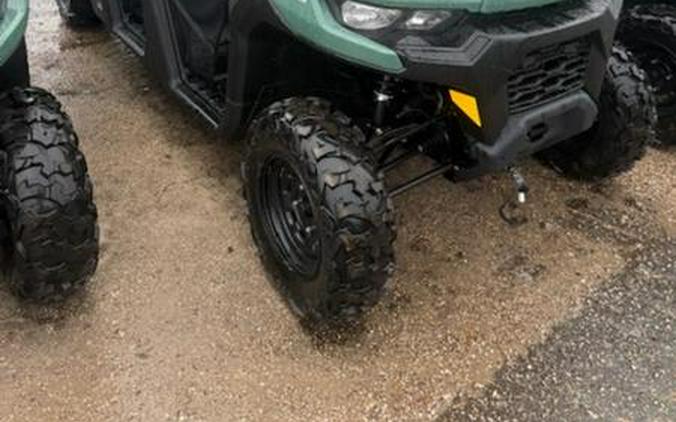 2026 Can-Am® Defender MAX HD7