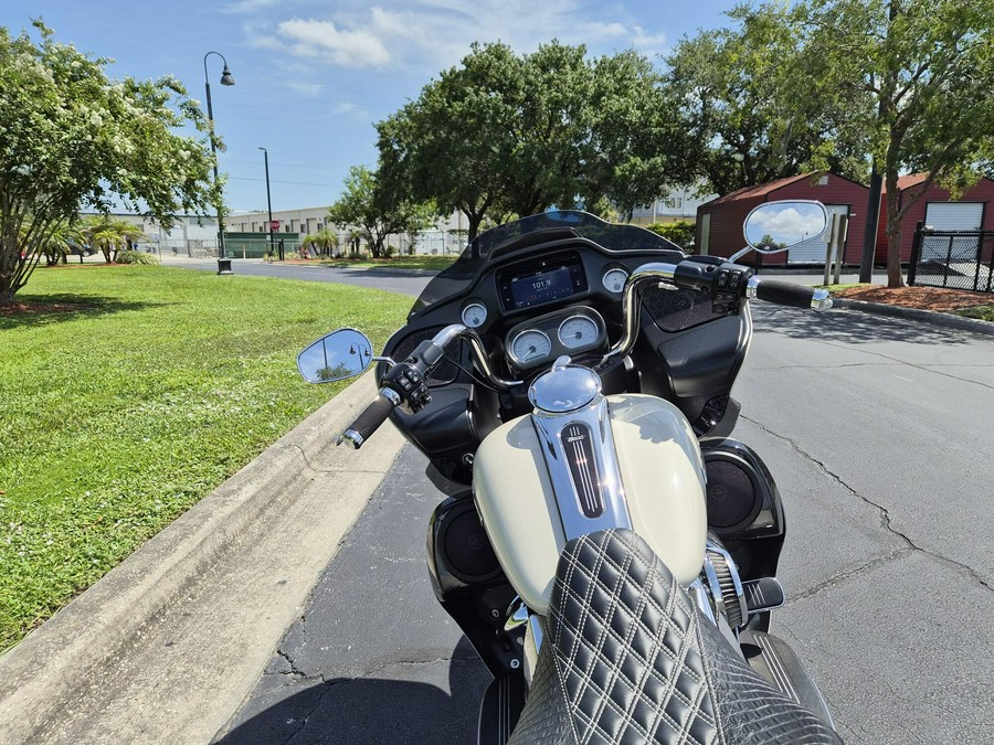 FLTRX 2022 Road Glide