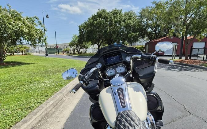 FLTRX 2022 Road Glide