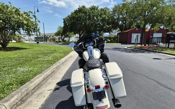 FLTRX 2022 Road Glide