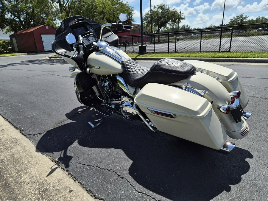 FLTRX 2022 Road Glide
