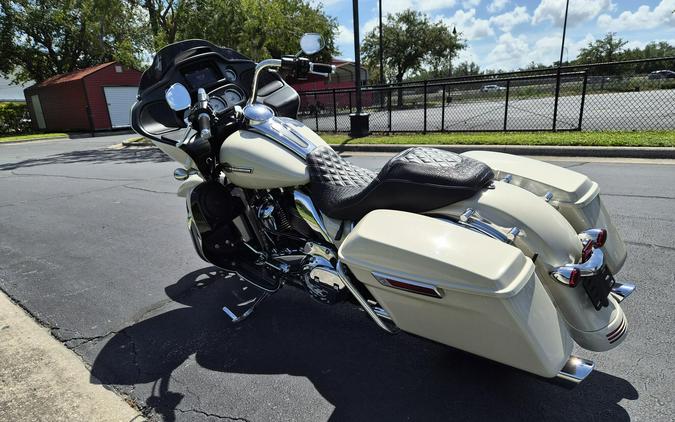 FLTRX 2022 Road Glide