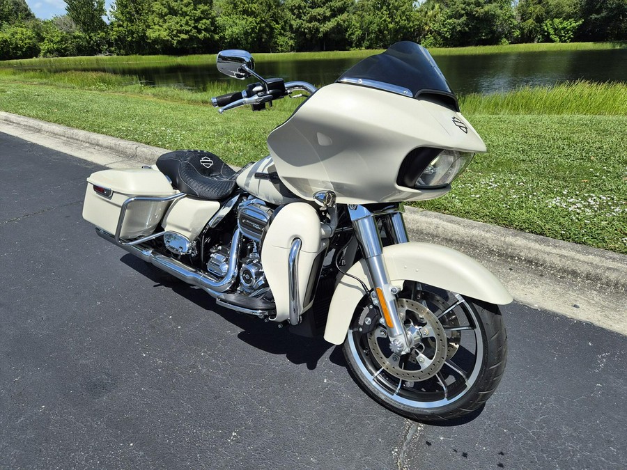FLTRX 2022 Road Glide