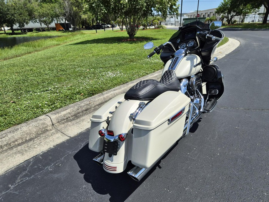 FLTRX 2022 Road Glide