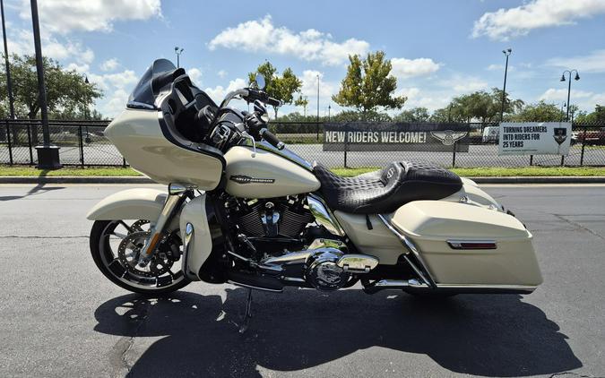 FLTRX 2022 Road Glide