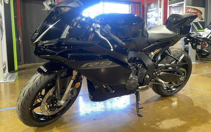 2027 Yamaha YZF-R9