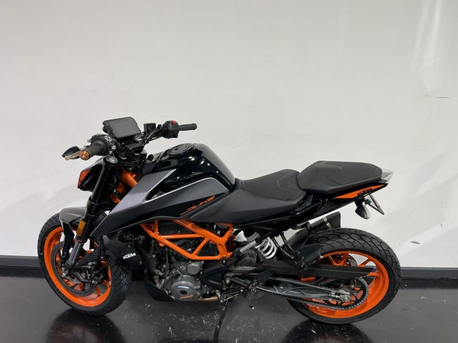 2022 KTM Duke 390