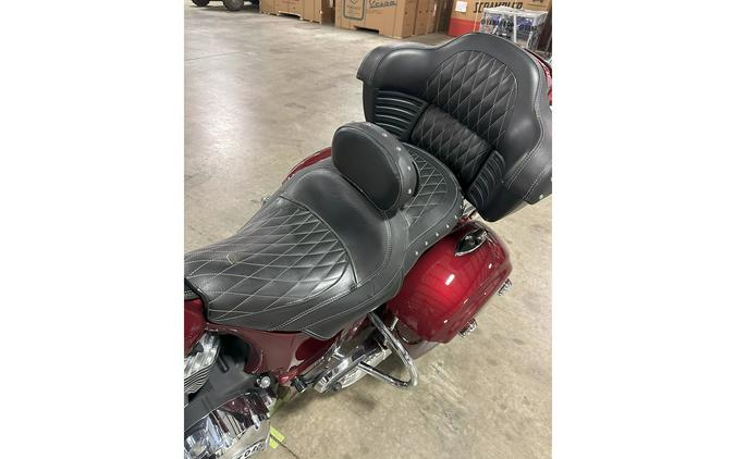 2017 Indian Motorcycle ROADMASTER, BURGUNDY METALLIC