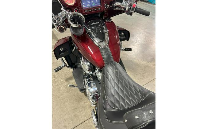 2017 Indian Motorcycle ROADMASTER, BURGUNDY METALLIC