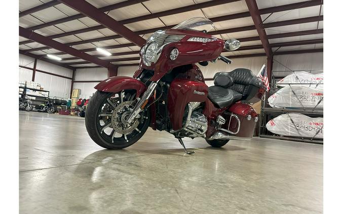 2017 Indian Motorcycle ROADMASTER, BURGUNDY METALLIC