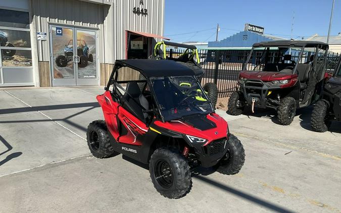 2025 Polaris RZR 200 EFI