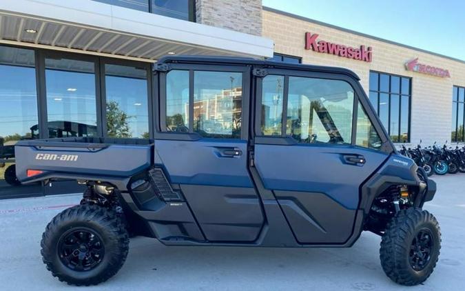 2026 Can-Am® Defender MAX XT CAB HD11 With 10.25 in.display